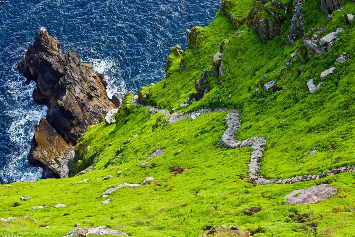 Steps climbing the island